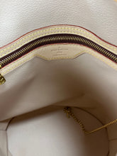 Load image into Gallery viewer, Louis Vuitton petit bucket bag in monogram