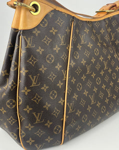 Louis Vuitton galliera GM in monogram