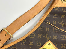 Load image into Gallery viewer, Louis Vuitton galliera GM in monogram