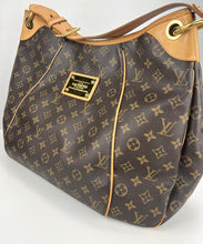 Load image into Gallery viewer, Louis Vuitton galliera GM in monogram