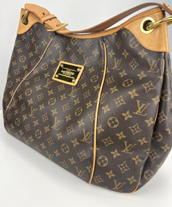 Louis Vuitton galliera GM in monogram