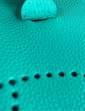 Load image into Gallery viewer, Hermes sac Evelyne 16 amazone jade vert