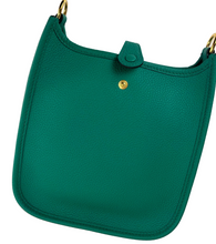 Load image into Gallery viewer, Hermes sac Evelyne 16 amazone jade vert