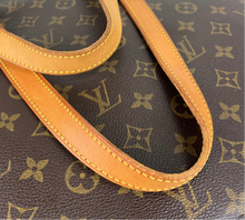 Load image into Gallery viewer, Louis Vuitton Luco tote