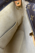 Load image into Gallery viewer, Louis Vuitton Luco tote