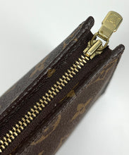 Load image into Gallery viewer, Louis Vuitton toiletry pouch 19