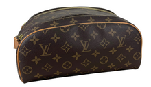 Load image into Gallery viewer, Louis Vuitton toiletry king size