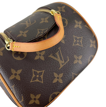 Load image into Gallery viewer, Louis Vuitton toiletry king size