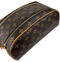 Load image into Gallery viewer, Louis Vuitton toiletry king size