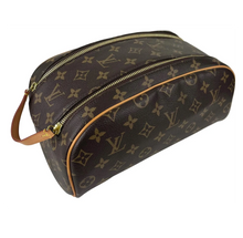 Load image into Gallery viewer, Louis Vuitton toiletry king size
