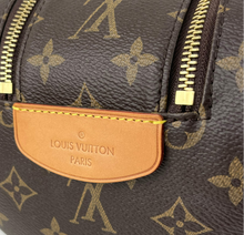 Load image into Gallery viewer, Louis Vuitton toiletry king size