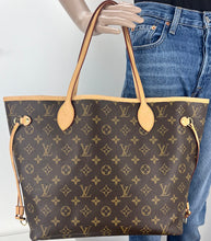 Load image into Gallery viewer, Louis Vuitton neverfull MM in monogram