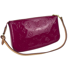Load image into Gallery viewer, Louis Vuitton pochette accessories vernis monogram
