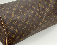 Load image into Gallery viewer, Louis Vuitton speedy 35 in monogram