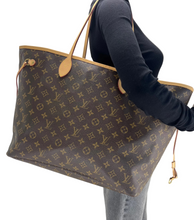Load image into Gallery viewer, Louis Vuitton neverfull GM in monogram