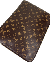 Load image into Gallery viewer, Louis Vuitton Etui Voyage MM
