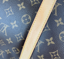 Load image into Gallery viewer, Louis Vuitton keepall bandouliere 55 in monogram