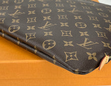 Load image into Gallery viewer, Louis Vuitton etui voyage GM