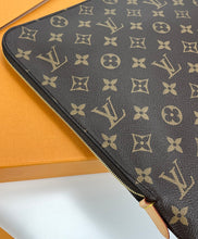 Load image into Gallery viewer, Louis Vuitton etui voyage GM