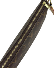 Load image into Gallery viewer, Louis Vuitton pochette accessories in monogram