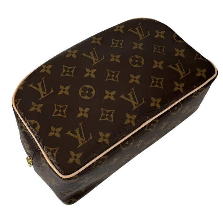 Louis Vuitton toiletry 25 in monogram canvas