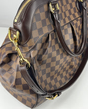 Load image into Gallery viewer, Louis Vuitton trevi GM in damier