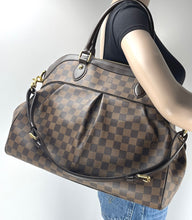 Load image into Gallery viewer, Louis Vuitton trevi GM in damier