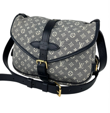 Load image into Gallery viewer, Louis Vuitton saumur monogram idylle PM