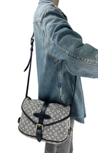 Load image into Gallery viewer, Louis Vuitton saumur monogram idylle PM