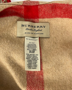 Burberry mega check cape in wool and cashmere