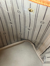 Load image into Gallery viewer, Louis Vuitton neverfull pm monogram