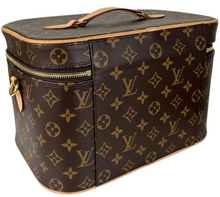 Load image into Gallery viewer, Louis Vuitton nice vanity with strap