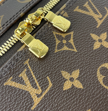 Load image into Gallery viewer, Louis Vuitton nice vanity with strap