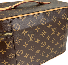 Load image into Gallery viewer, Louis Vuitton nice vanity with strap