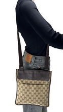 Load image into Gallery viewer, Gucci GG ebony pocket crossbody