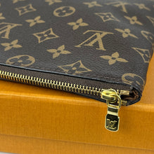 Load image into Gallery viewer, Louis Vuitton Etui Voyage MM