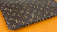 Load image into Gallery viewer, Louis Vuitton Etui Voyage MM