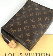 Load image into Gallery viewer, Louis Vuitton toiletry pouch 19