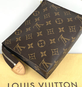 Louis Vuitton toiletry pouch 19