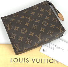 Load image into Gallery viewer, Louis Vuitton toiletry pouch 19