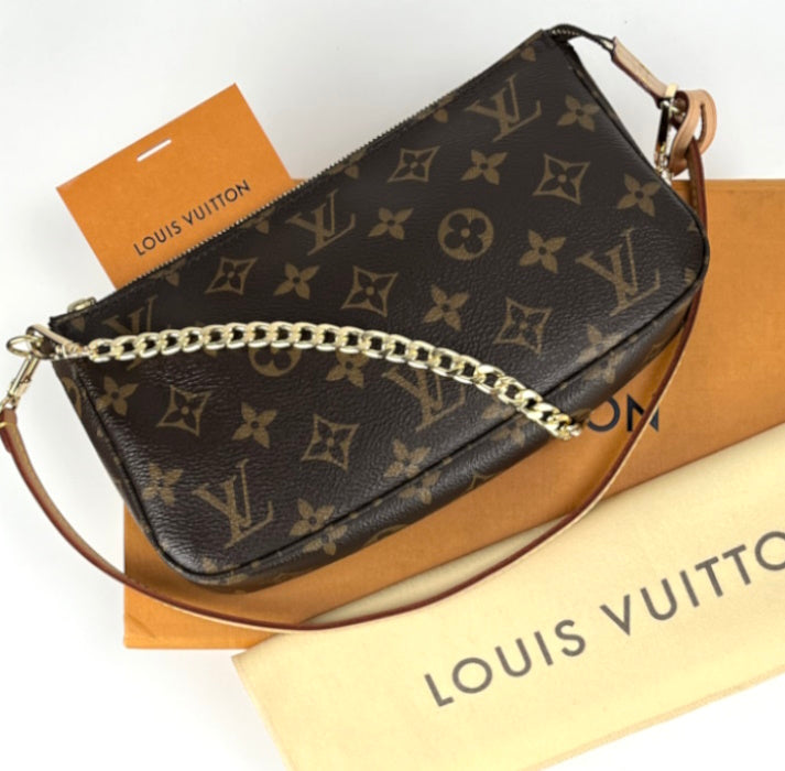 Louis Vuitton pochette accessories in monogram