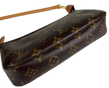 Load image into Gallery viewer, Louis Vuitton pochette accessories in monogram