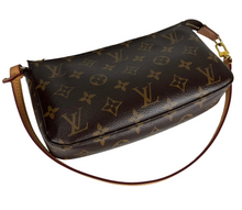 Load image into Gallery viewer, Louis Vuitton pochette accessories in monogram