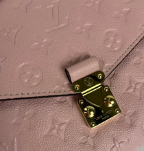 Load image into Gallery viewer, Louis Vuitton pochette metis in empreinte in pink