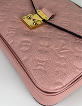 Load image into Gallery viewer, Louis Vuitton pochette metis in empreinte in pink