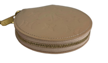 Load image into Gallery viewer, Louis Vuitton vernis monogram purse with tassel