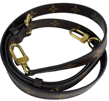 Load image into Gallery viewer, Louis Vuitton pochette metis in monogram