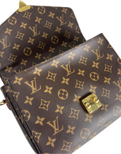 Load image into Gallery viewer, Louis Vuitton pochette metis in monogram