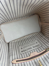 Load image into Gallery viewer, Louis Vuitton neverfull MM