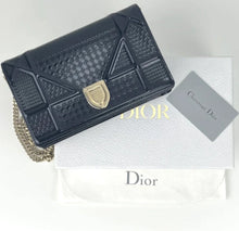 Load image into Gallery viewer, Dior Diorama chain wallet